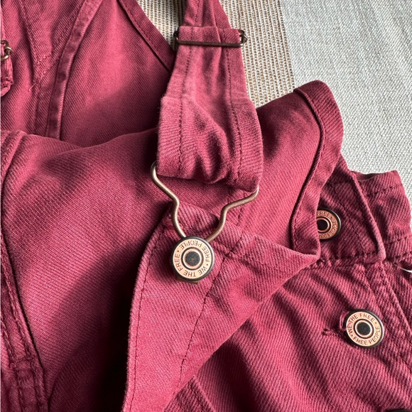 We the Free Ziggy Denim Overalls Size Small Maroon Banner Retro Slouchy - Picture 10 of 11